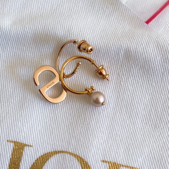 Dior Petit CD Earrings Pink-Finish Metal, Pink Resin Pearl and Pink Crystals - Picture 7 of 15